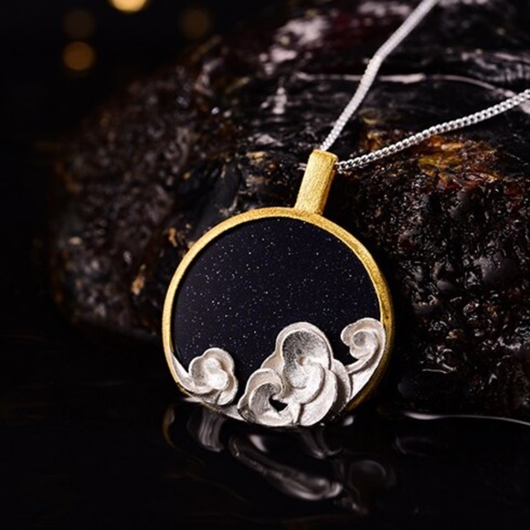 Artisan Handmade Natural Quartz Waves Necklace - Picture 3 of 6